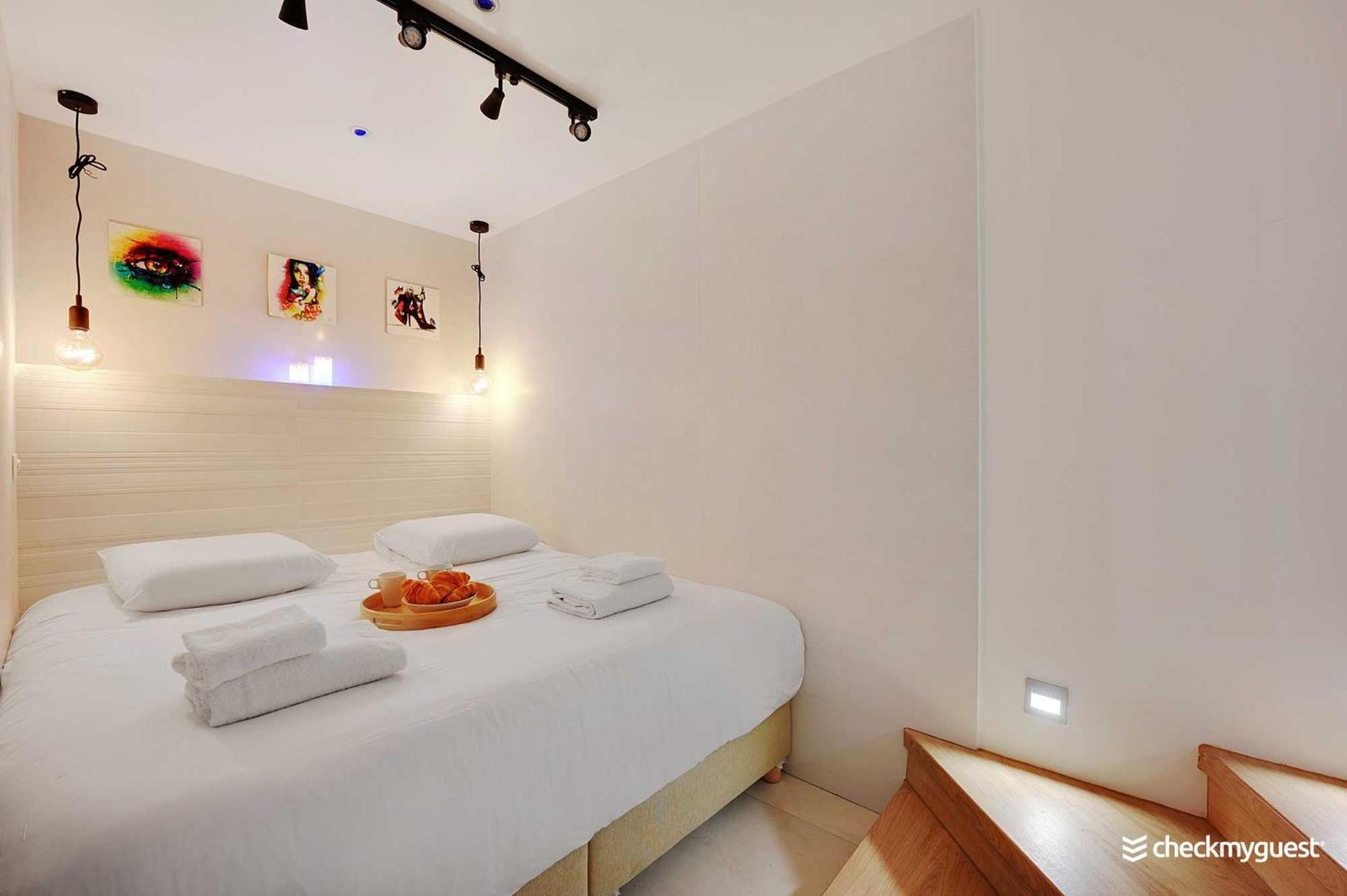 Intimate Apartment With Air Conditioner & Jacuzzi 2Br 6P Montmartre 巴黎 外观 照片