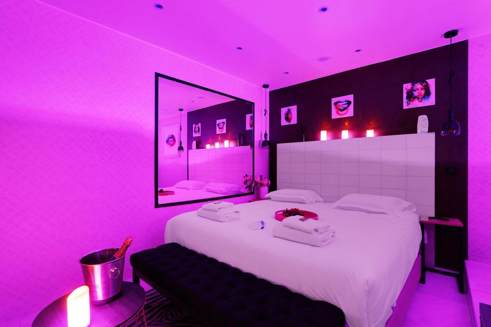 Intimate Apartment With Air Conditioner & Jacuzzi 2Br 6P Montmartre 巴黎 外观 照片