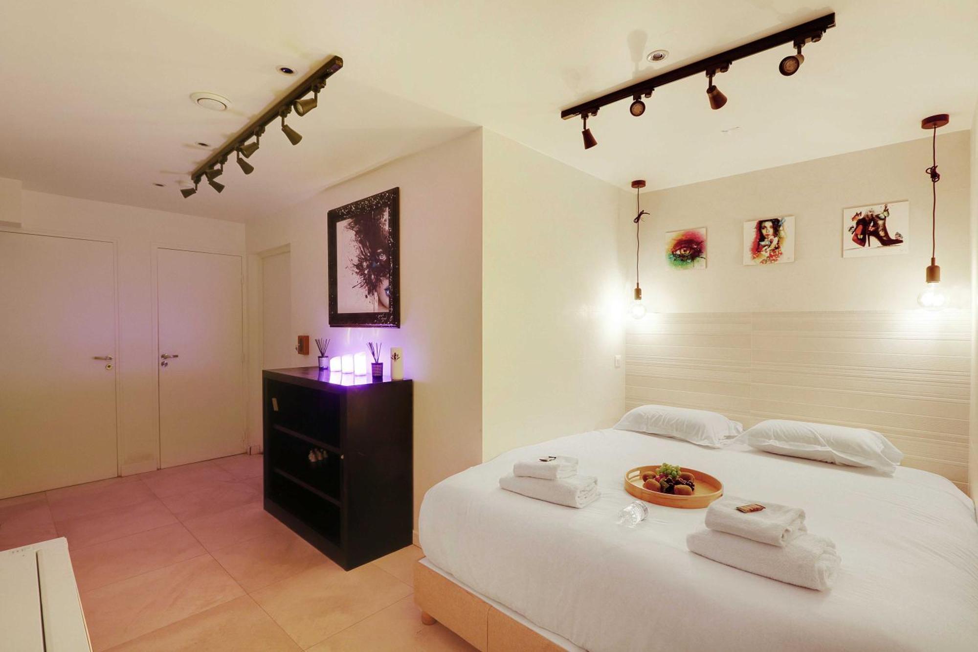 Intimate Apartment With Air Conditioner & Jacuzzi 2Br 6P Montmartre 巴黎 外观 照片