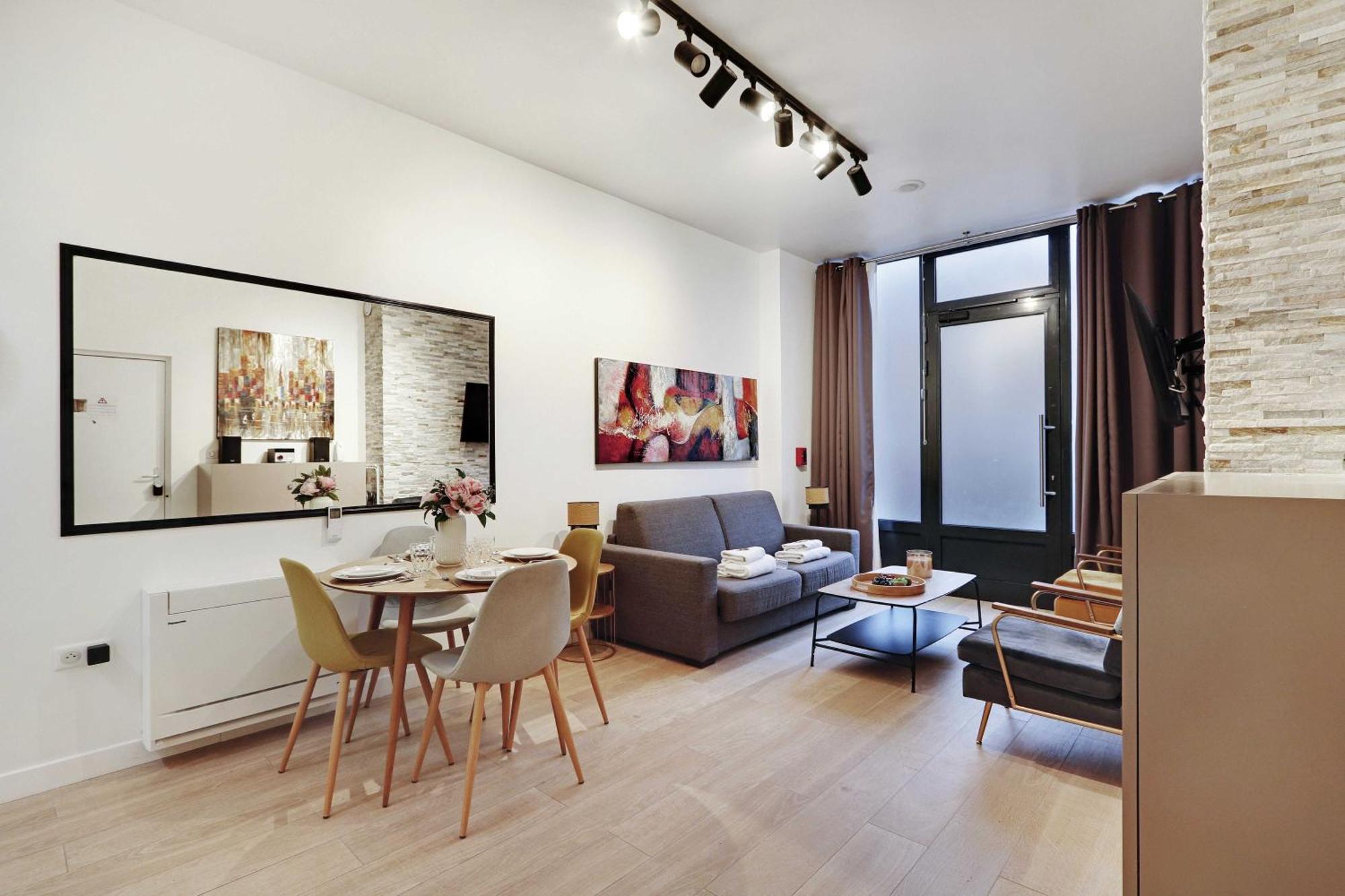 Intimate Apartment With Air Conditioner & Jacuzzi 2Br 6P Montmartre 巴黎 外观 照片