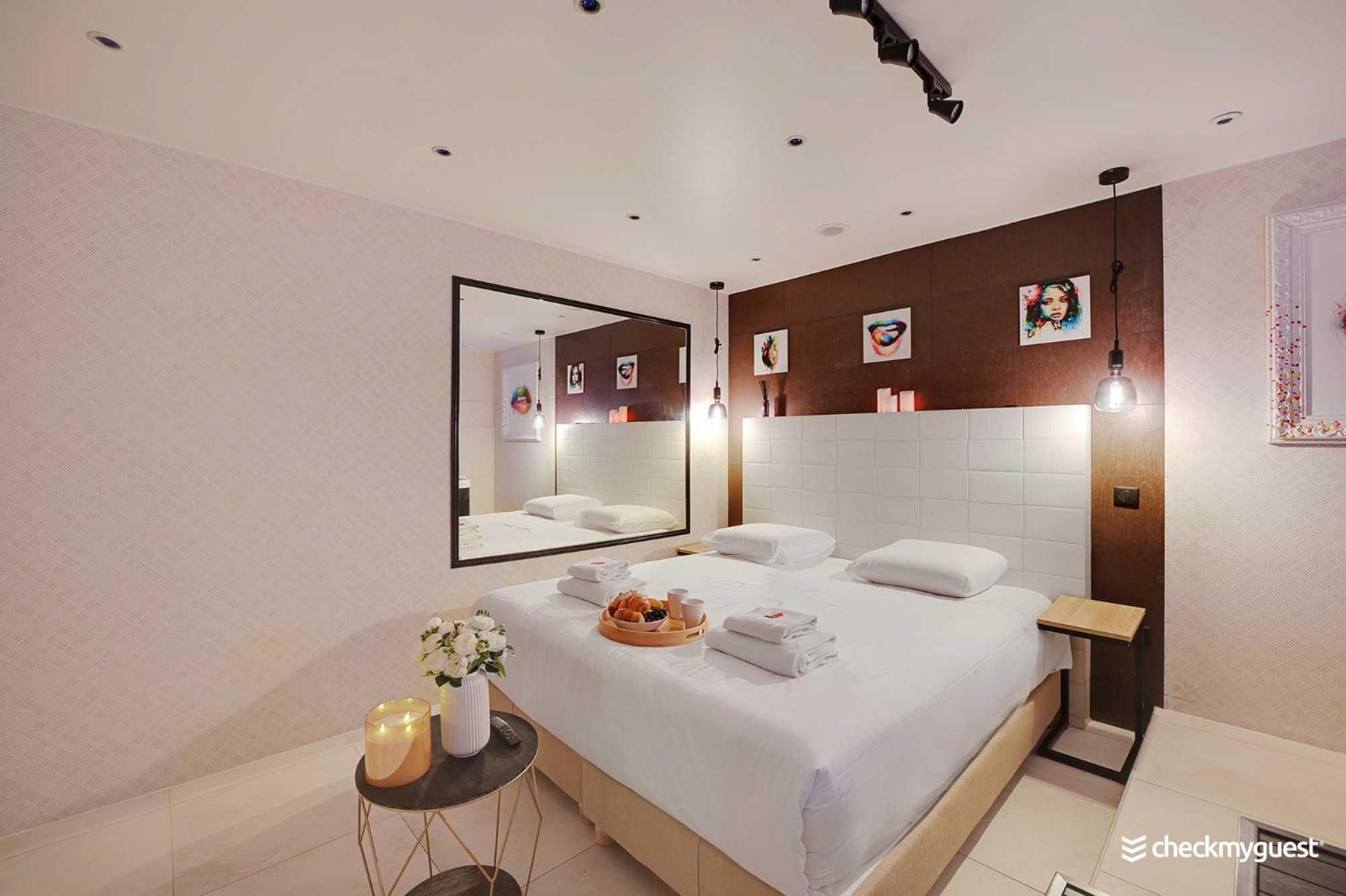 Intimate Apartment With Air Conditioner & Jacuzzi 2Br 6P Montmartre 巴黎 外观 照片