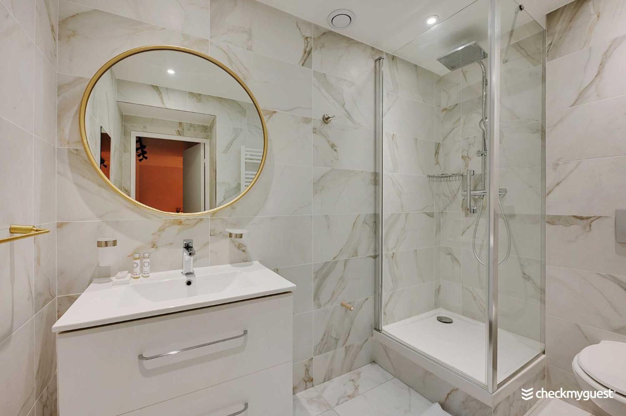 Intimate Apartment With Air Conditioner & Jacuzzi 2Br 6P Montmartre 巴黎 外观 照片