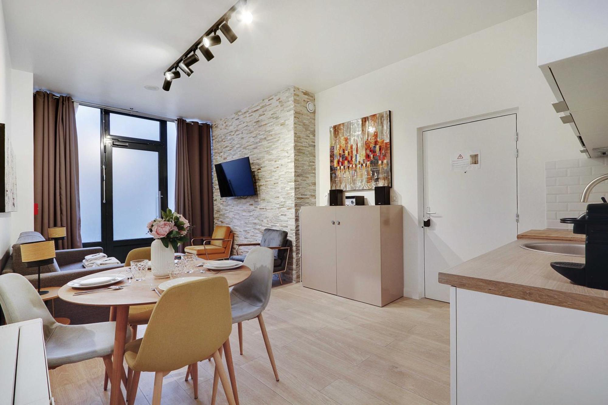Intimate Apartment With Air Conditioner & Jacuzzi 2Br 6P Montmartre 巴黎 外观 照片