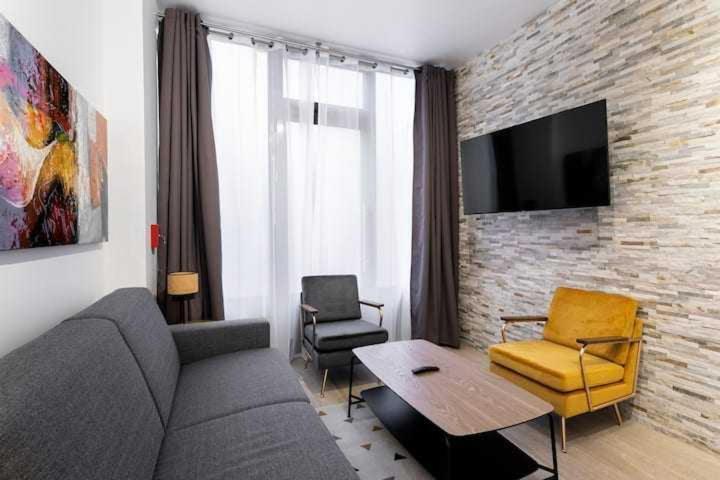 Intimate Apartment With Air Conditioner & Jacuzzi 2Br 6P Montmartre 巴黎 外观 照片